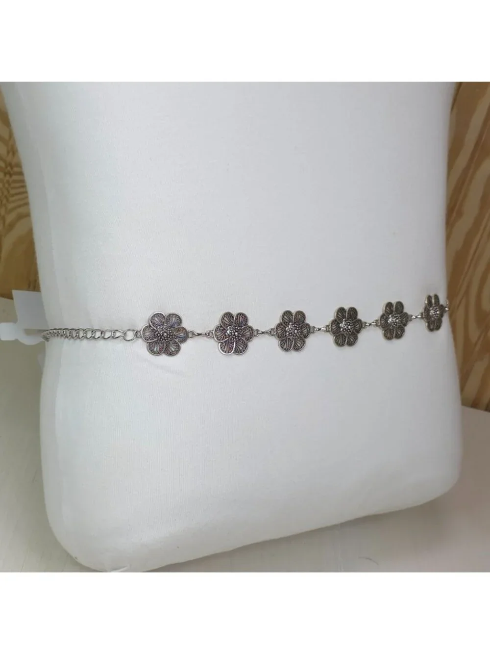 Haute Hippie Silver Flower Chain Belt Concho Adjustable S/M 1.25